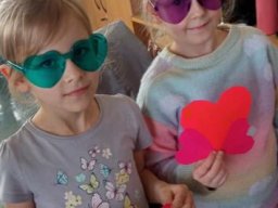 b_1024_768_0_00_images_2023_2024_Swietlica_Walentynki_424619609_858379982756618_1956870183041939885_n